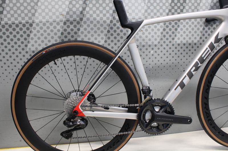 TREK Madone SL 7 - Gen. 8 - immagine 3