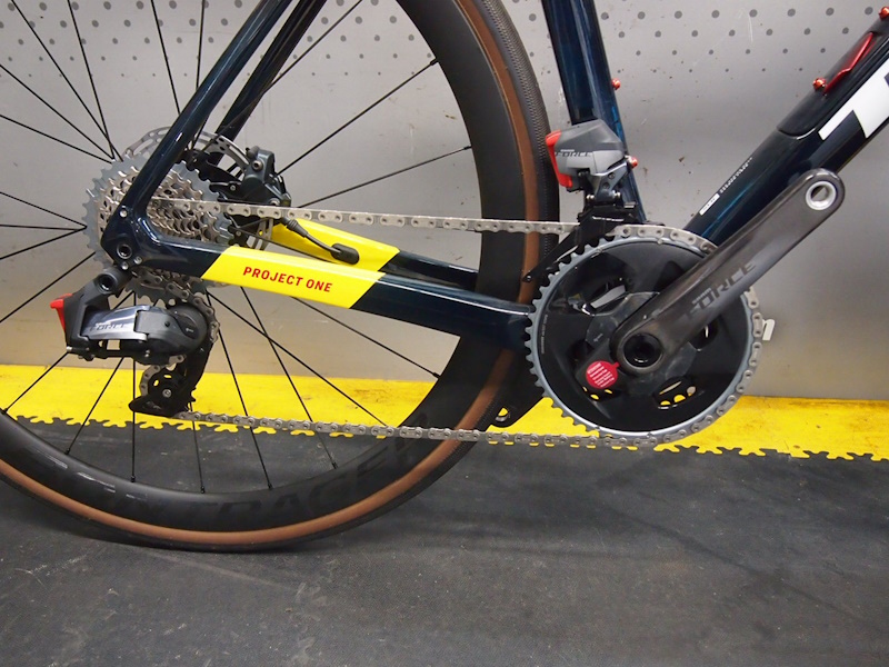 TREK Domane Slr 7 Axs - immagine 4